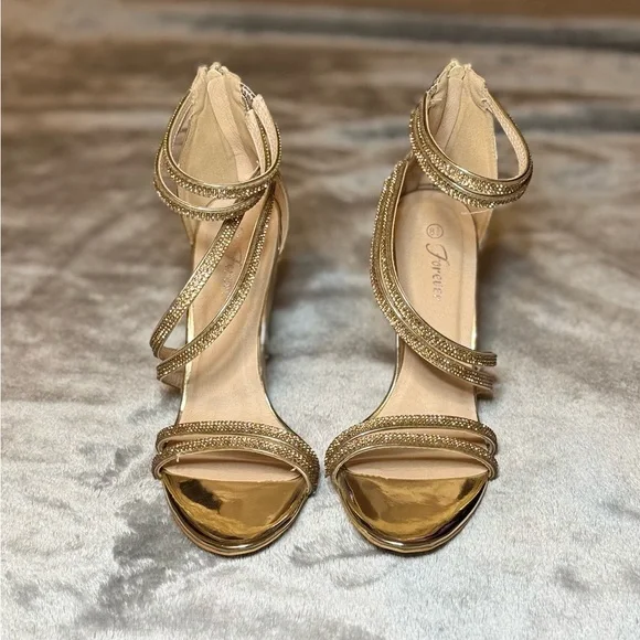 EUC Forever Link Gold Stiletto 4in Heels with Ankle Strap - Picture 2 of 6